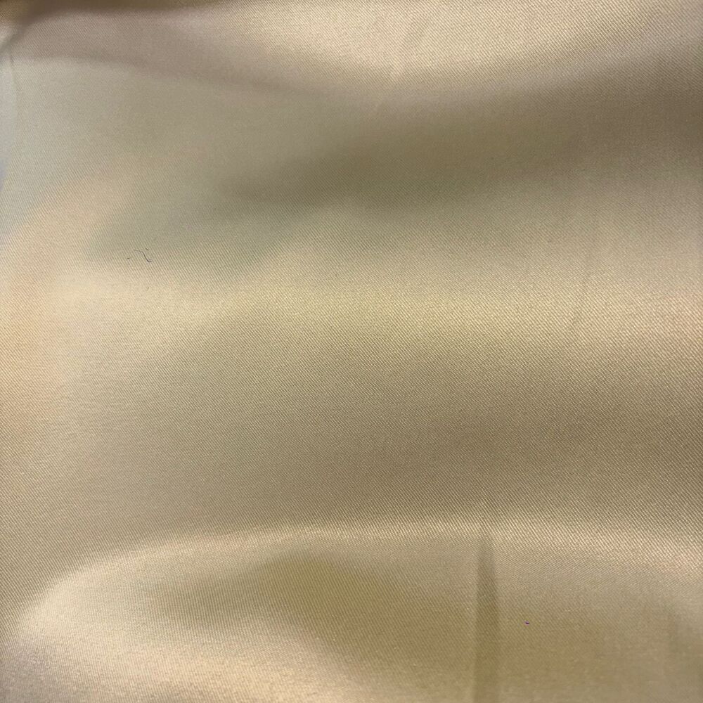Amarillo pastel